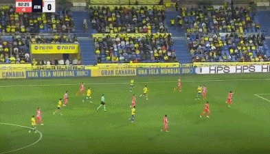 1745105531877003825.gif 九游体育-【早报】让一追六,三张红牌的京鲁大战