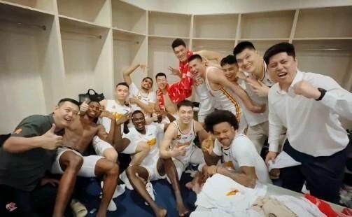 1745105409986089818.png 九游体育-【早报】让一追六,三张红牌的京鲁大战