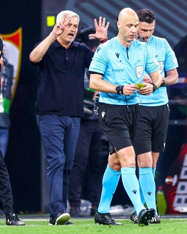 1687365688642066661.jpg 9体育-【早报】嘿喂狗!巴萨撬走京多安!沙特扫货切尔西!