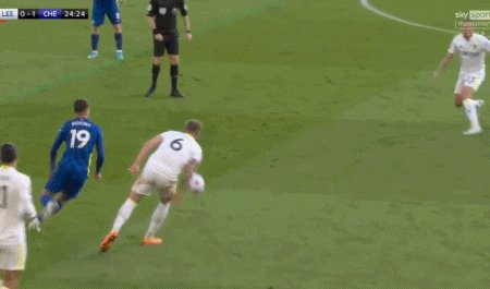 九游体育-【英超】芒特传射科瓦契奇伤退 切尔西胜10人利兹联