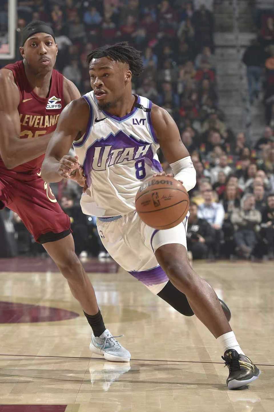 骑士单节轰40-20仍爆冷输爵士 乔治32+9本季10次30+比肩米切尔