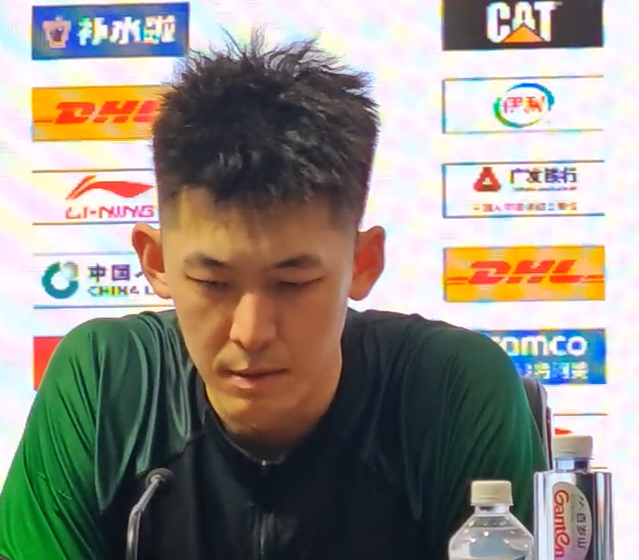 输广东发布会！杨鸣直指上半场问题+赞2小将，并回怼记者战术倾斜