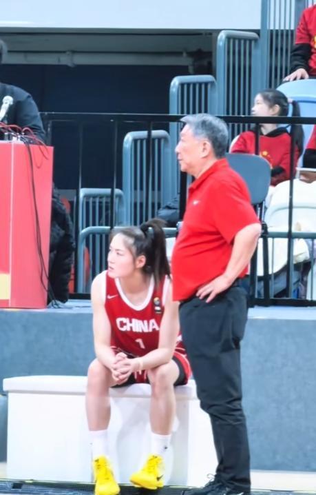 九游体育官网-光漂亮有啥用？4战15中4，失误多于进球数，球迷：咋进的国家队？